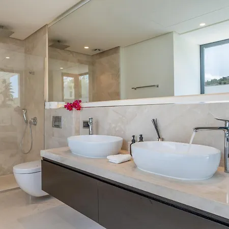 Eva Olivos Nueva Andalucia Villa Marbella