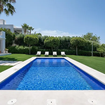 Eva Olivos Nueva Andalucia Villa Marbella